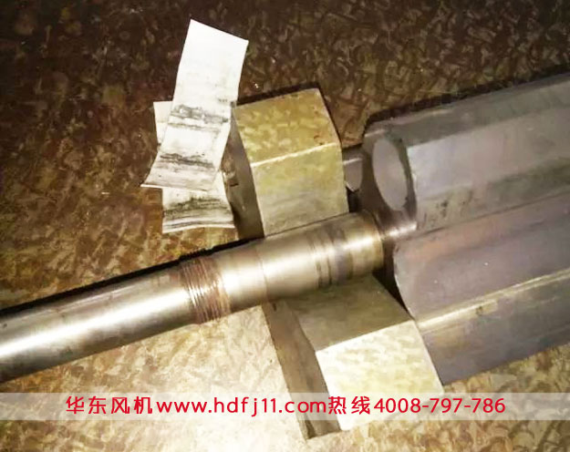 羅茨風(fēng)機(jī)轉(zhuǎn)子待修.jpg 羅茨風(fēng)機(jī)轉(zhuǎn)子待修.jpg